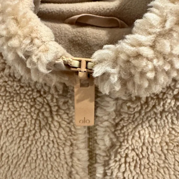 ALO Yoga Tan Sherpa Bomber Jacket - Picture 2 of 5